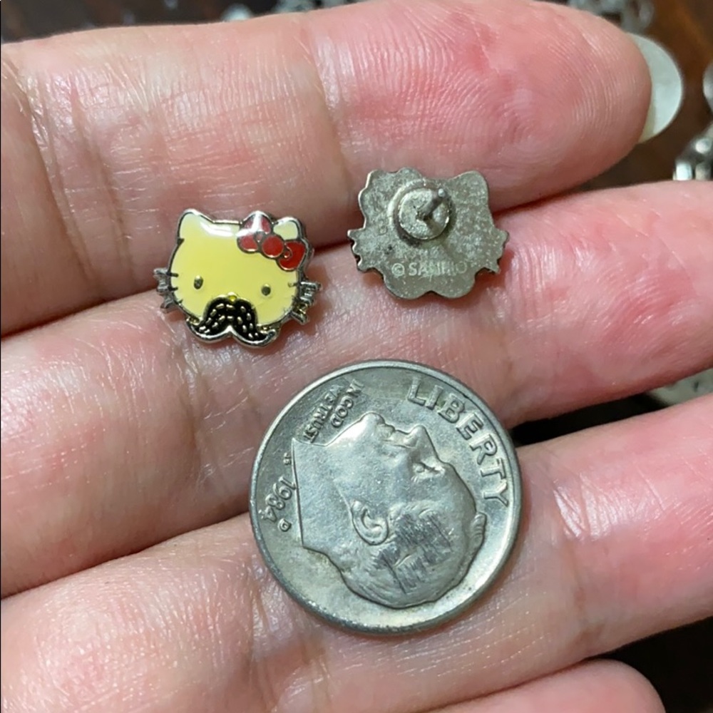 Hello Kitty 7 Pairs Earring Bundle - image 4